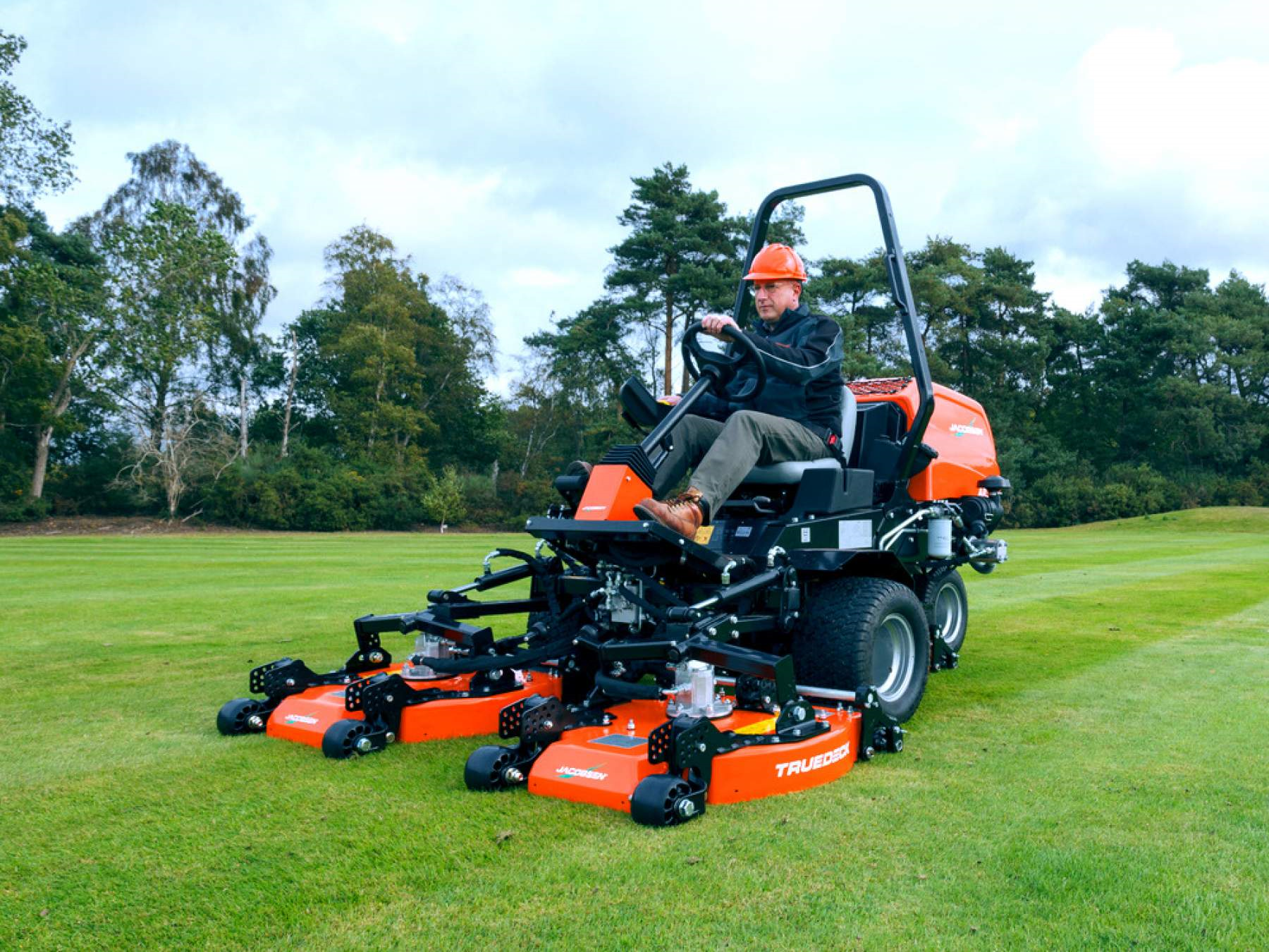 Reel mower on a golf course